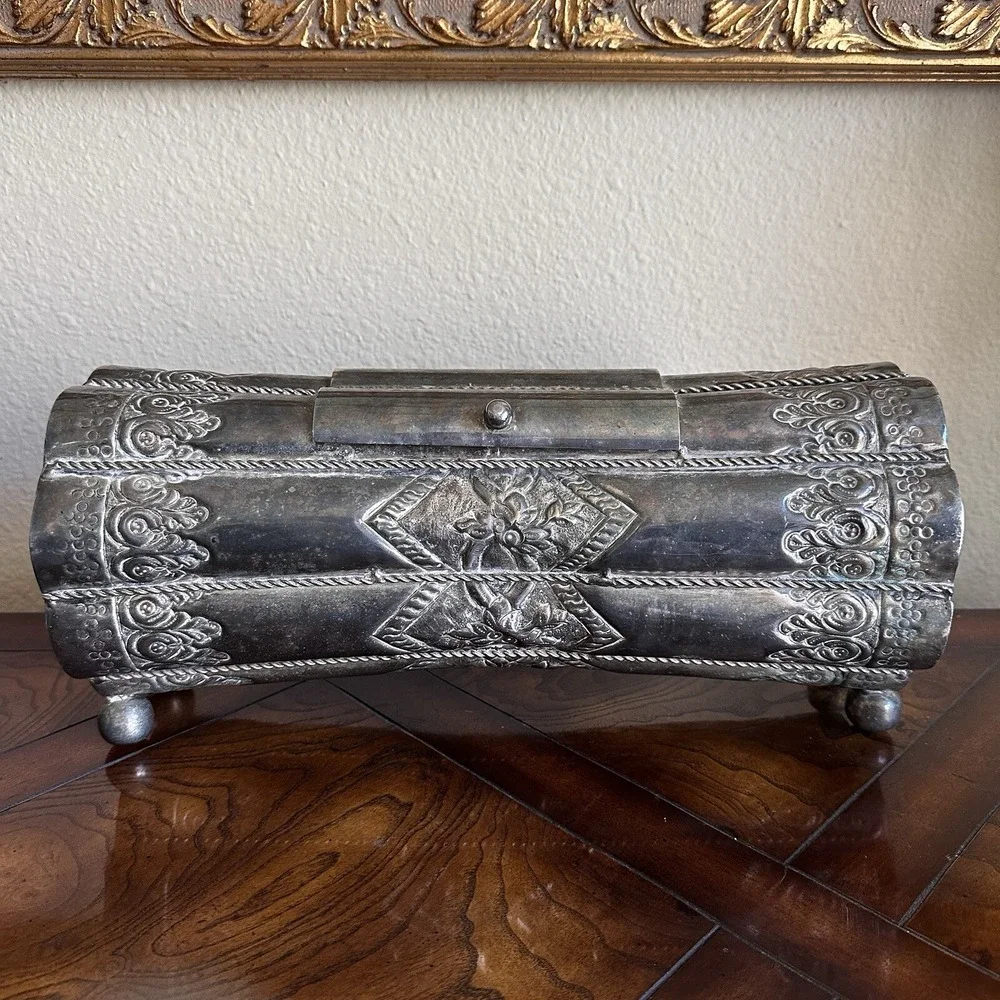 Antique VTG Barrel Shape Metal Box 16.5 Inch Footed Lidded Hammered‎ Ornate READ